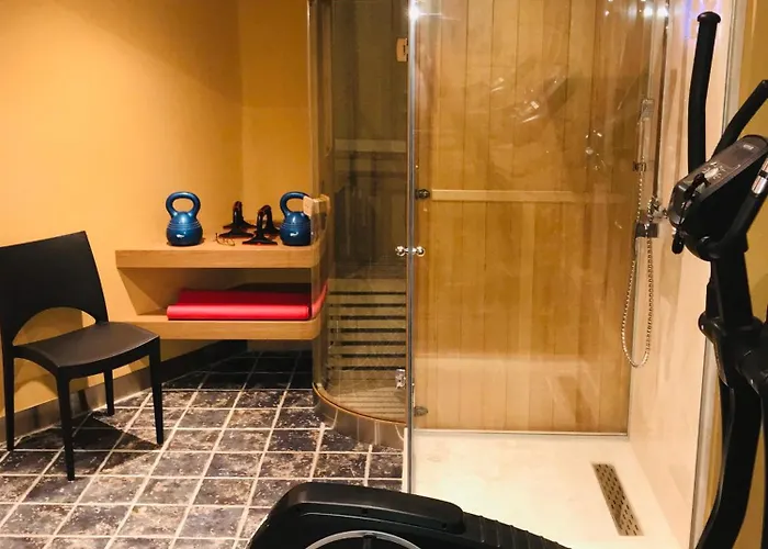 Beachfront Ravdoucha Epavlis Eleni - Pool, Hot Tub, Gym, Sauna, Private Parking, Wifi Chania (Crete)