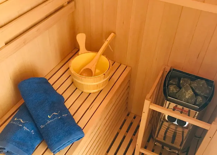 Villa Beachfront Ravdoucha Epavlis Eleni - Pool, Hot Tub, Gym, Sauna, Private Parking, Wifi *