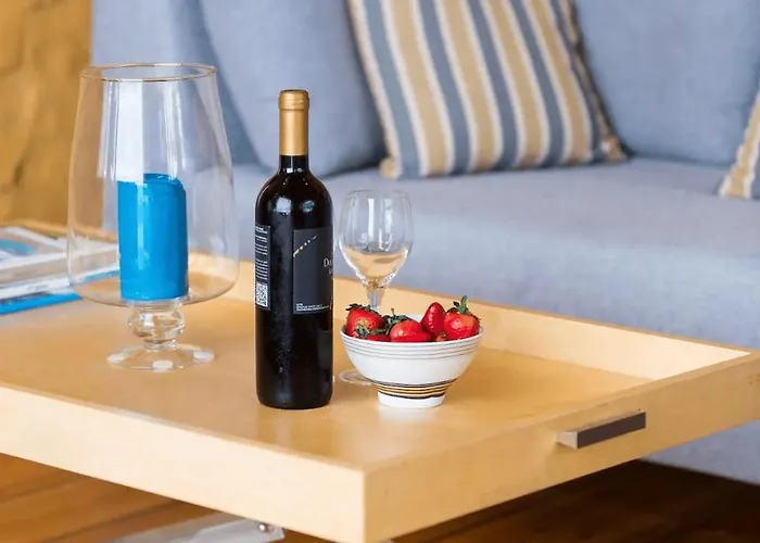 Beachfront Ravdoucha Epavlis Eleni - Pool, Hot Tub, Gym, Sauna, Private Parking, Wifi *