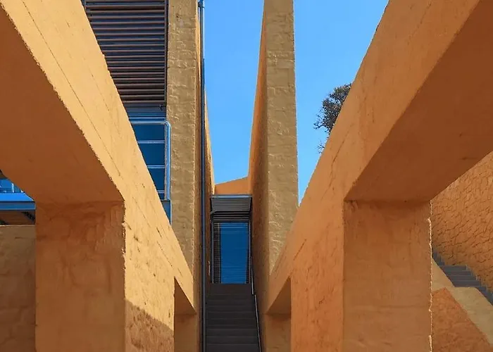 Beachfront Ravdoucha Epavlis Eleni - Pool, Hot Tub, Gym, Sauna, Private Parking, Wifi Villa