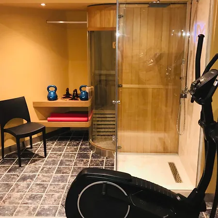 Beachfront Ravdoucha Epavlis Eleni - Pool, Hot Tub, Gym, Sauna, Private Parking, Wifi La Canée