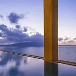 Beachfront Ravdoucha Epavlis Eleni - Pool, Hot Tub, Gym, Sauna, Private Parking, Wifi