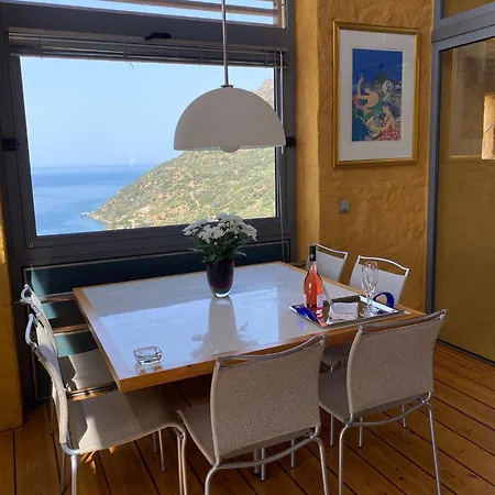 Beachfront Ravdoucha Epavlis Eleni - Pool, Hot Tub, Gym, Sauna, Private Parking, Wifi Chania (Crete)