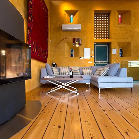 Beachfront Ravdoucha Epavlis Eleni - Pool, Hot Tub, Gym, Sauna, Private Parking, Wifi * La Canea