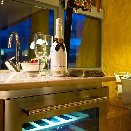 Beachfront Ravdoucha Epavlis Eleni - Pool, Hot Tub, Gym, Sauna, Private Parking, Wifi Hriszí Aktí Haniá