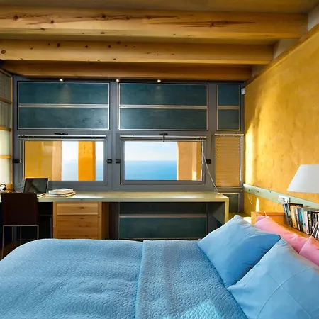 Beachfront Ravdoucha Epavlis Eleni - Pool, Hot Tub, Gym, Sauna, Private Parking, Wifi Villa *