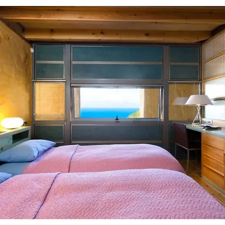 Beachfront Ravdoucha Epavlis Eleni - Pool, Hot Tub, Gym, Sauna, Private Parking, Wifi *