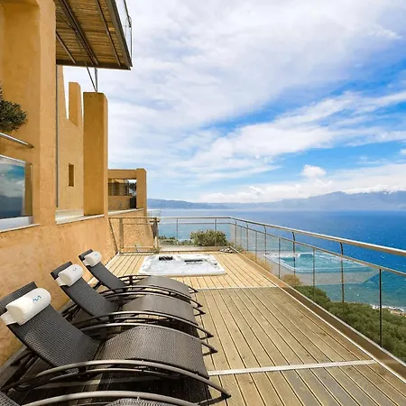 Villa Beachfront Ravdoucha Epavlis Eleni - Pool, Hot Tub, Gym, Sauna, Private Parking, Wifi