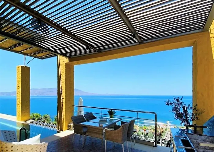 Beachfront Ravdoucha Epavlis Eleni - Pool, Hot Tub, Gym, Sauna, Private Parking, Wifi Вилла *