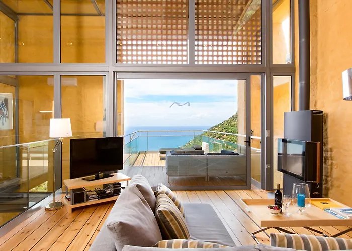 Вилла Beachfront Ravdoucha Epavlis Eleni - Pool, Hot Tub, Gym, Sauna, Private Parking, Wifi Ханья