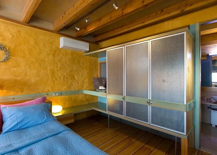 Beachfront Ravdoucha Epavlis Eleni - Pool, Hot Tub, Gym, Sauna, Private Parking, Wifi Вилла