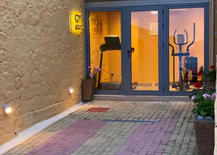 Beachfront Ravdoucha Epavlis Eleni - Pool, Hot Tub, Gym, Sauna, Private Parking, Wifi 하니아